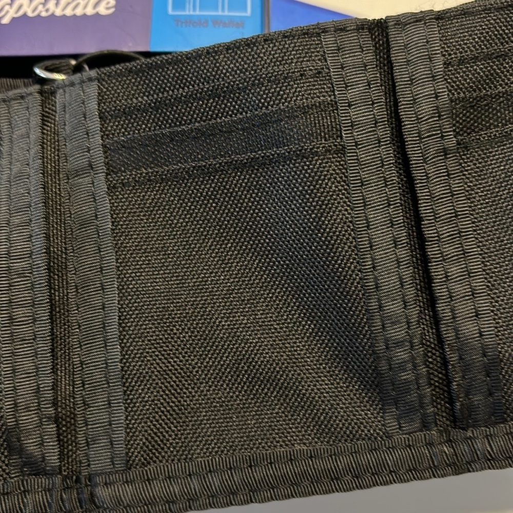 Aeropostale Black Tri-Fold Wallet - Picture 8 of 11